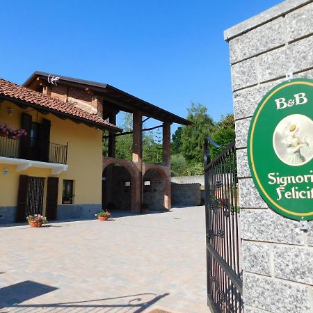 Signorina Felicita Bed & Breakfast Aglie Bagian luar foto