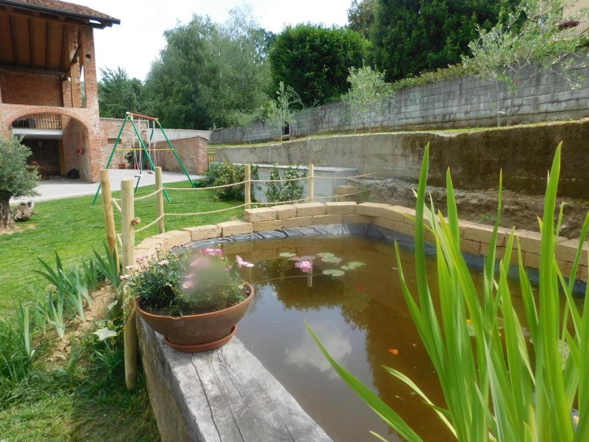 Signorina Felicita Bed & Breakfast Aglie Bagian luar foto