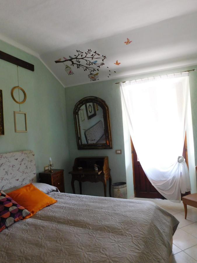 Signorina Felicita Bed & Breakfast Aglie Bagian luar foto