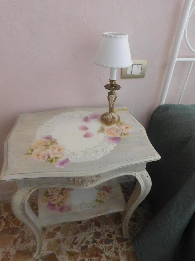 Signorina Felicita Bed & Breakfast Aglie Bagian luar foto